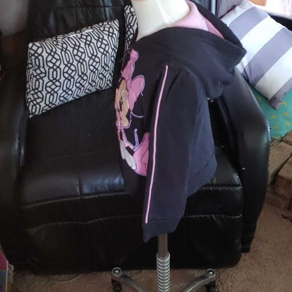 ⚡4/$15⚡ Minnie Mouse Hoodie - Picture 3 of 6